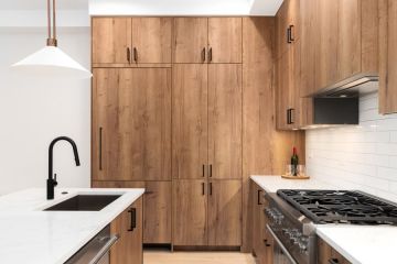 Cabinet staining in Sherwood Forest